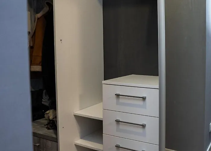 Przytulne 2 Pokojowe Mieszkanie Blisko Centrum *